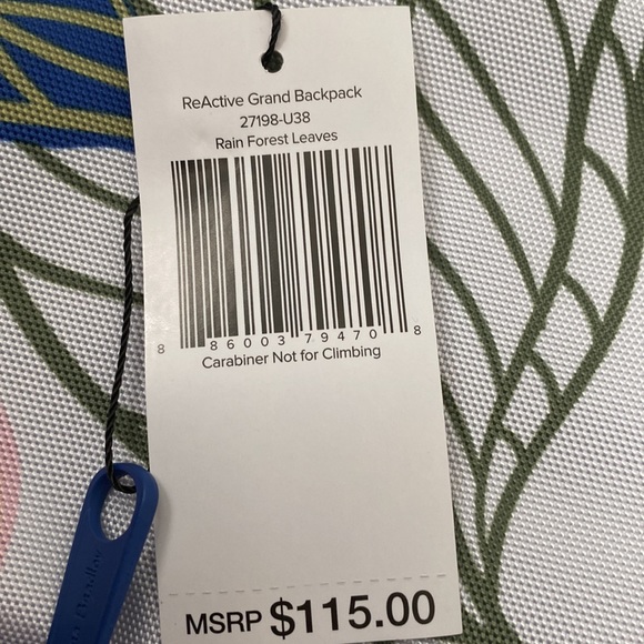 Vera Bradley reactive grand pack back in rain forest leaves - Picture 6 of 7